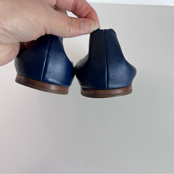 Chloe Womens Lauren Scalloped Blue Leather Flats - Picture 4 of 6